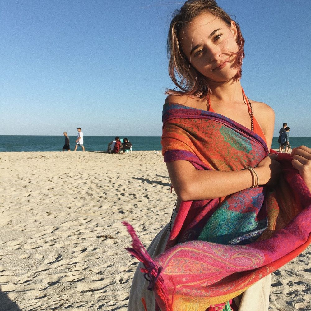 Meet your Posher, Belle